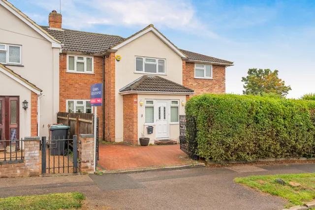 The Queens Drive, Mill End, WD3, photo 1