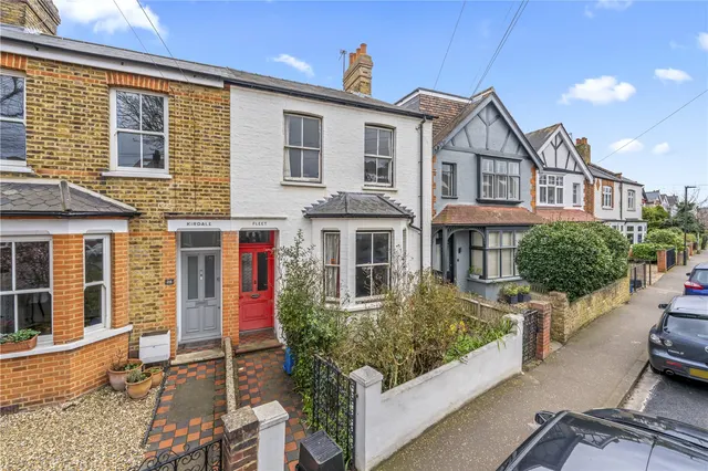 Percy Road, Hampton, TW12 2HW, photo 1