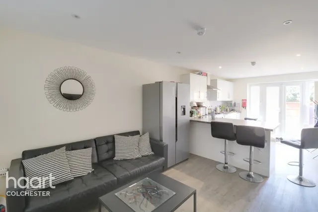 Colet Crescent, Colchester, CO2, photo 3