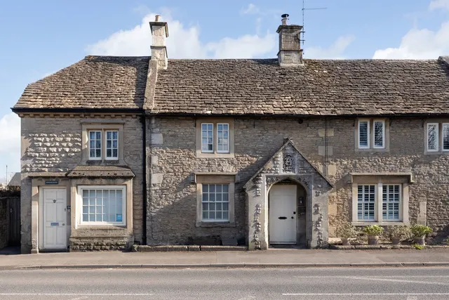 Pickwick, Corsham, SN13, photo 1