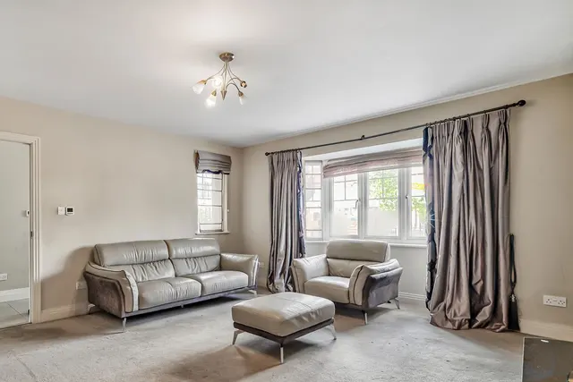 Norwood Road, UB2, photo 2