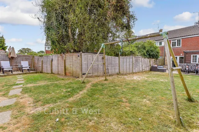 Corsletts Avenue, Broadbridge Heath, RH12, photo 2