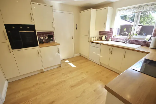 Blackwellhams, Chippenham, photo 3