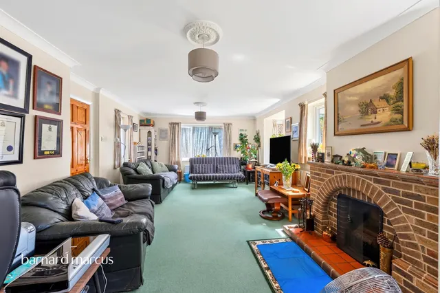 Horsham Road, Beare Green, RH5, photo 3