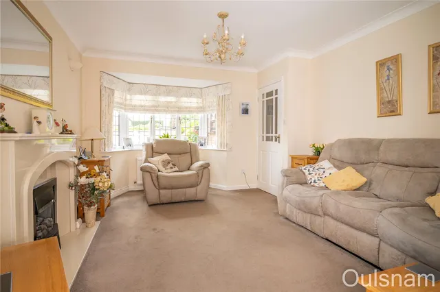 Photo 2 — Avon Close, Bromsgrove, Worcestershire, B60 3PE