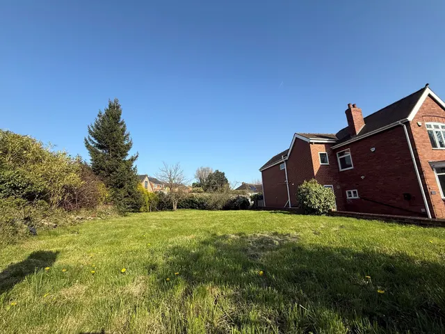 Thurnscoe Road, Bolton-Upon-Dearne, Rotherham, photo 1