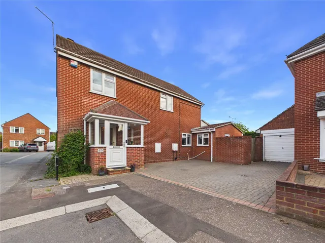Marram Close, Stanway, CO3, photo 1