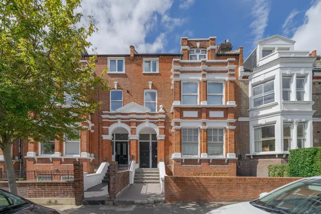 Photo 3 — Hilltop Road, London, NW6