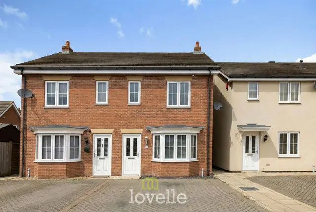 Tealby Close, Immingham, DN40, photo 1