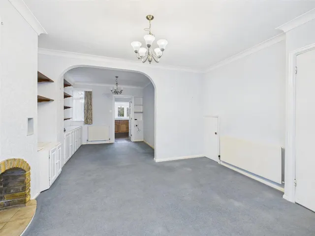 Photo 2 — Selby Chase, Ruislip, HA4 9AX