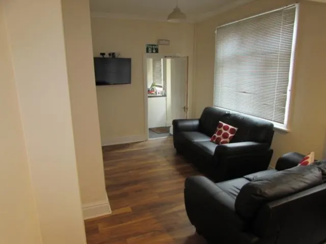 Walsgrave Road, Coventry, photo 1