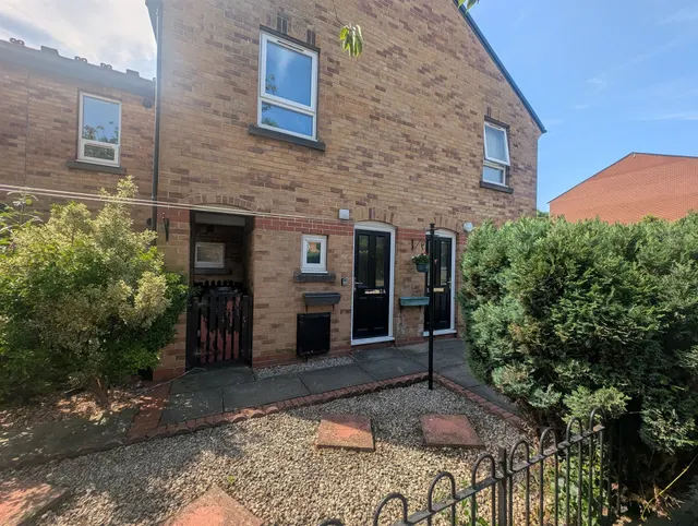 Margaret Street, Hull, photo 1