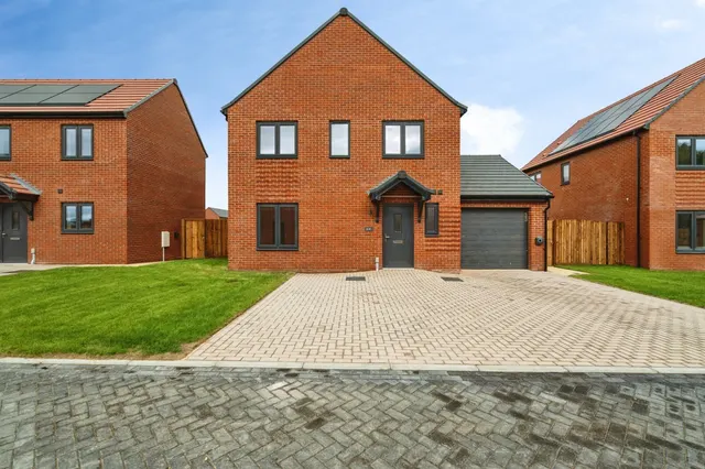 Eastwood, Bradwell, NR31, photo 1