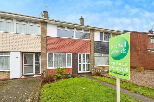 Winchester Drive, Burton-On-Trent, DE14, photo 1