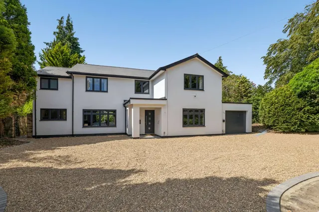 Warren Road, Guildford, Surrey, GU1 2HG, photo 1