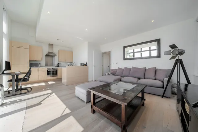 Photo 3 — Bardsley Lane, SE10