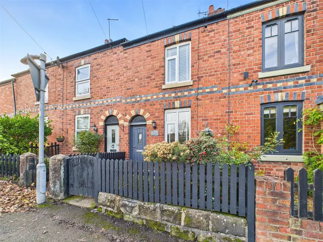 Delamere Road, Kingsley, Frodsham, Cheshire, WA6 6LU, photo 1