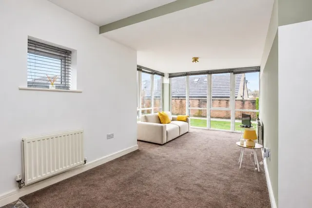 Ainsworth Court Apartments, Darwen, BB3, photo 1