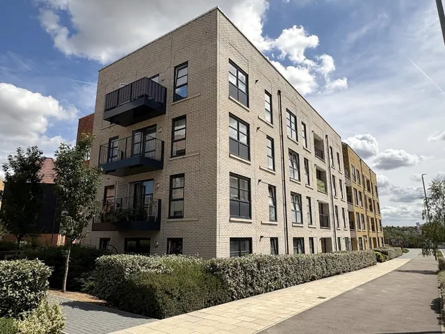 Eastern Avenue, Western Cross, DA10, photo 1