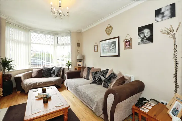 Photo 3 — Jubilee Avenue, Crewe, Cheshire, CW2