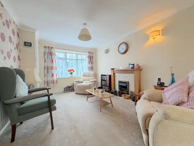 Photo 2 — Hedgerow Close, Pye Green, Cannock, WS12