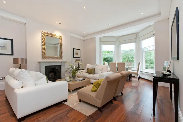 Photo 2 — Fitzjohns Avenue, Hampstead, London, NW3 6PH
