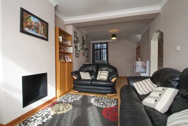 Photo 3 — Norman Road, Dartford