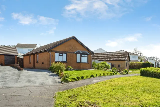 Heol Nant Y Cwm, Gorseinon, SA4, photo 1