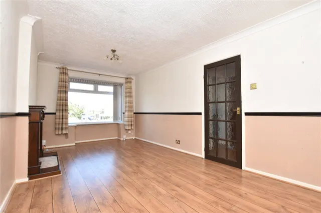 Baker Street, Morley, LS27, photo 3