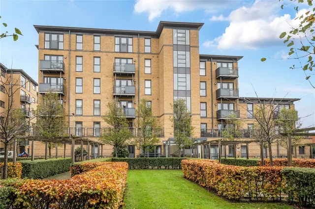 Spa Road, London, SE16, photo 1