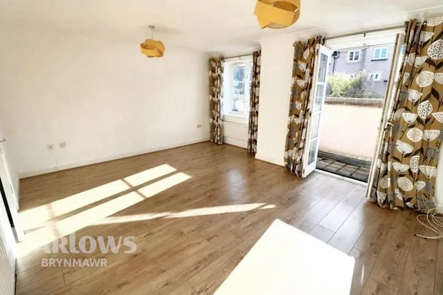 Bay Tree Lane, Abergavenny, photo 3