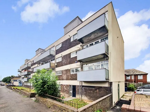 Moorside Court, Newcastle upon Tyne, NE5, photo 1