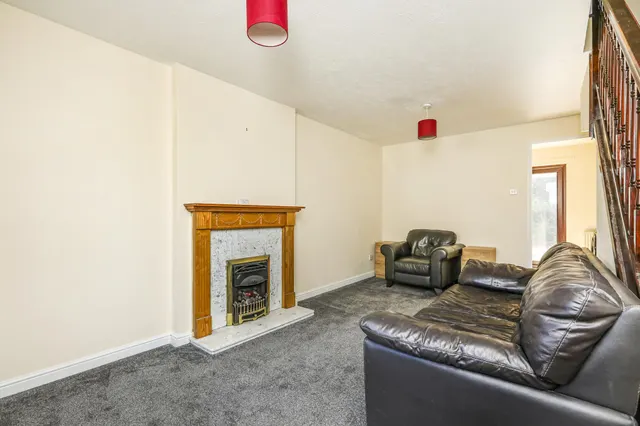 Whitfield Gardens, Worksop, S81, photo 3