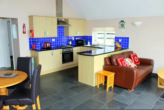 Pendine Manor, Pendine, SA33, photo 2
