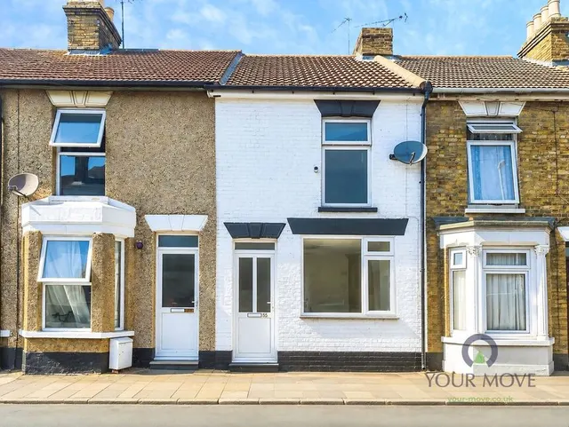 Chalkwell Road, Sittingbourne, Kent, ME10, photo 1