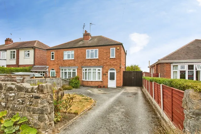 Tutbury Road, Burton-on-Trent, DE13, photo 1