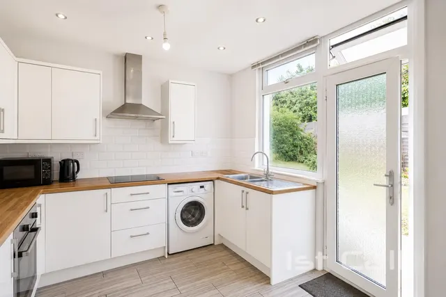 Beedell Avenue, Westcliff-On-Sea, photo 3