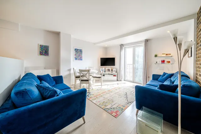 Old Devonshire Road, London, SW12, photo 1