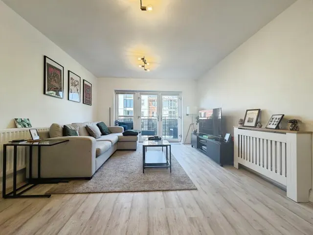 London Road, Binfield, RG42, photo 2