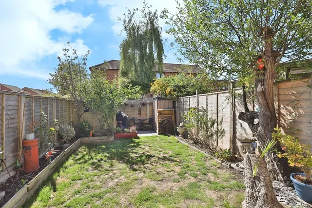 Aspen Gardens, Poole, BH12, photo 2