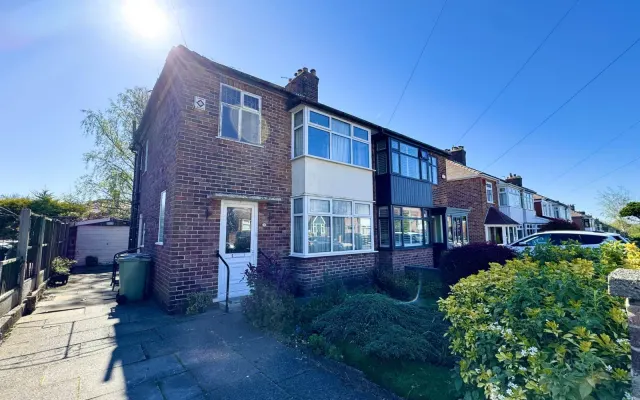 Lawrence Road, St Helens, photo 1