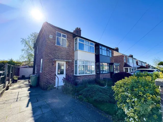Lawrence Road, St Helens, photo 1