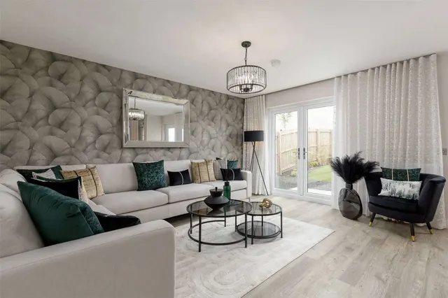 Photo 2 — Glow Garren, Wellhall Road, Hamilton, ML3 9BZ