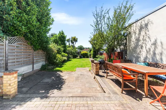 Photo 2 — Sheringham Avenue, Twickenham, TW2 6AW