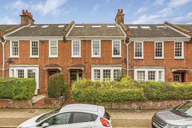 Swaby Road, SW18, photo 1