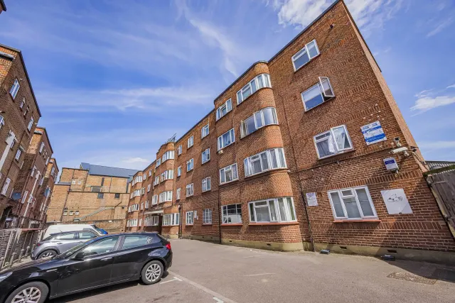 Bridge Court, Lea Bridge Road, Leyton, E10, photo 1