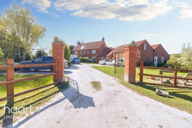 Louth Road, Fotherby, LN11, photo 1