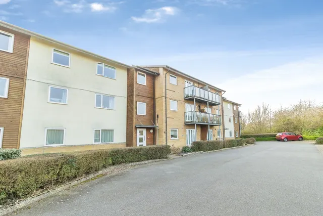 Pye Bridge End, Broughton, Milton Keynes, photo 1
