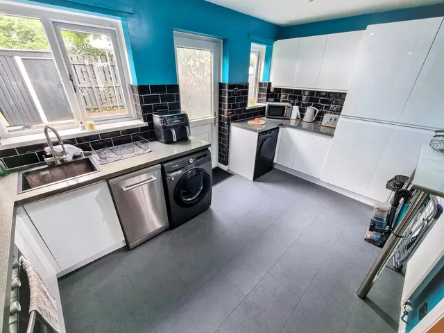 Newcastle Upon Tyne NE5 4LF, NE5, photo 2