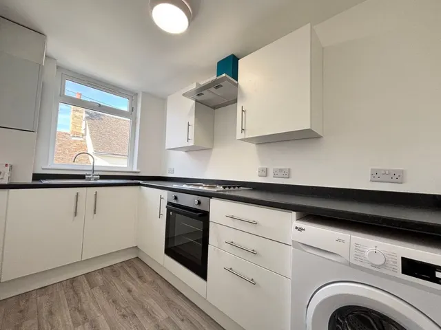 Royston, SG8, photo 2